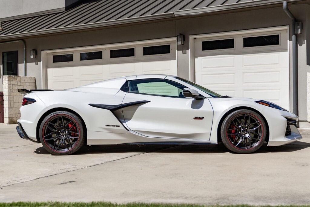 2023 Chevrolet Corvette Z06 Convertible 3LZ 70th Anniversary Edition